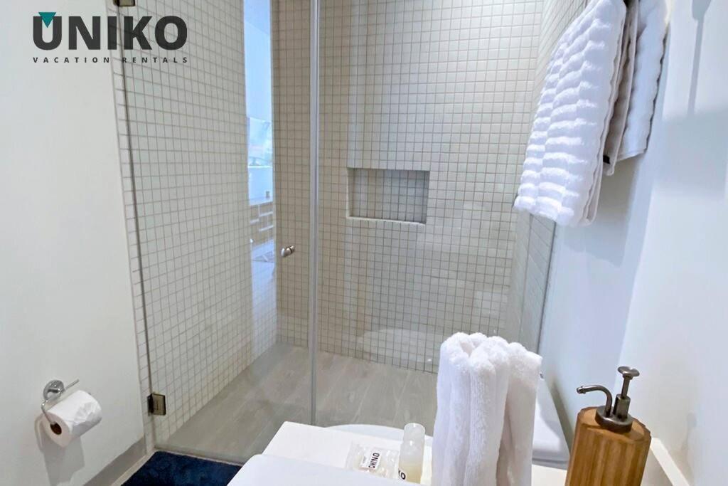 1 Block To The 2br 6pax Rooftop Pool King Bed Apartment Playa del Carmen